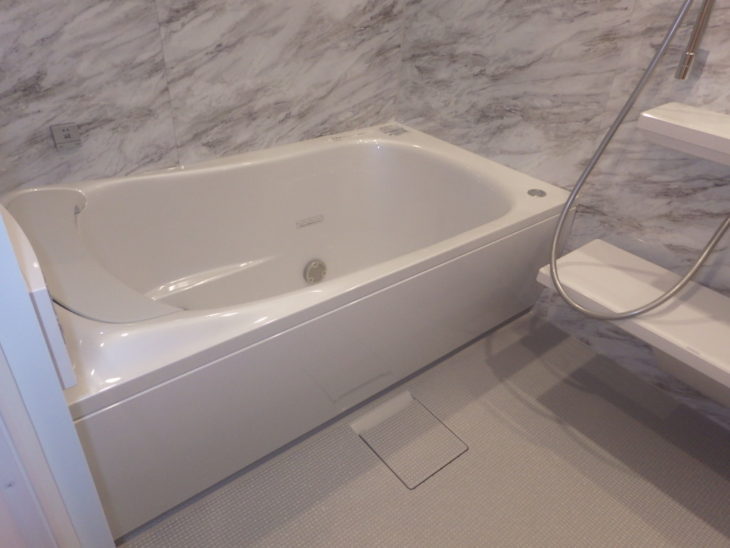 新座市　Y様邸　マンション浴室リフォーム・給湯器交換事例